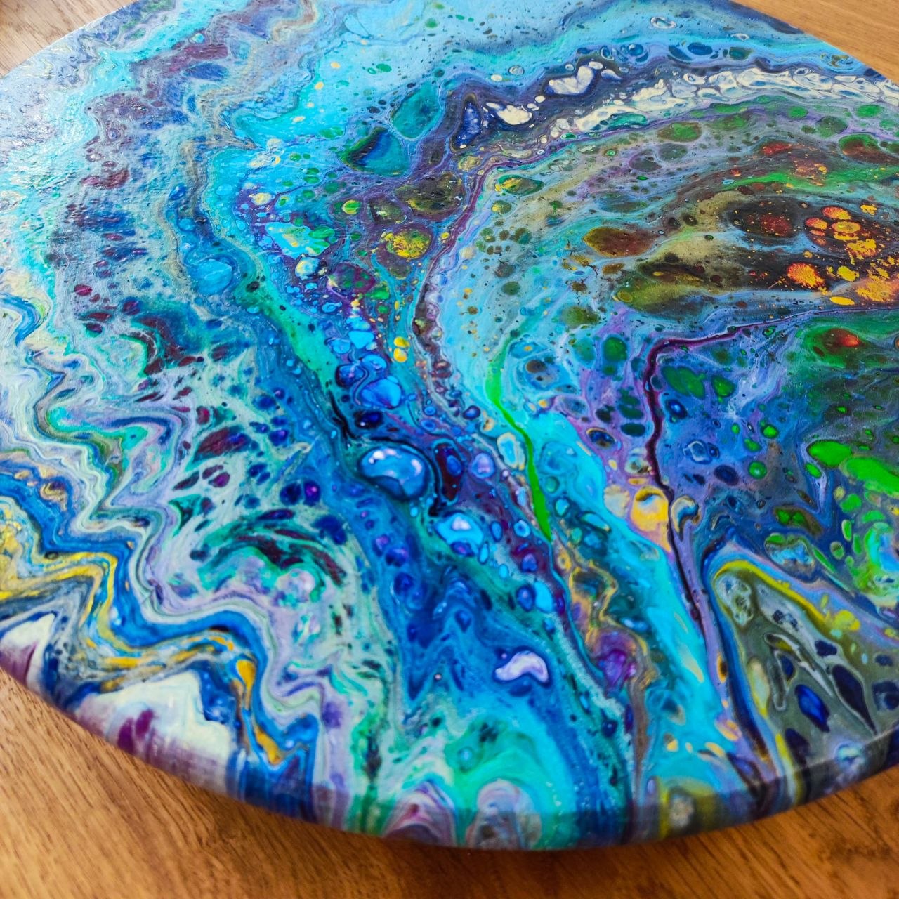 Drehteller in Acrylic Pouring